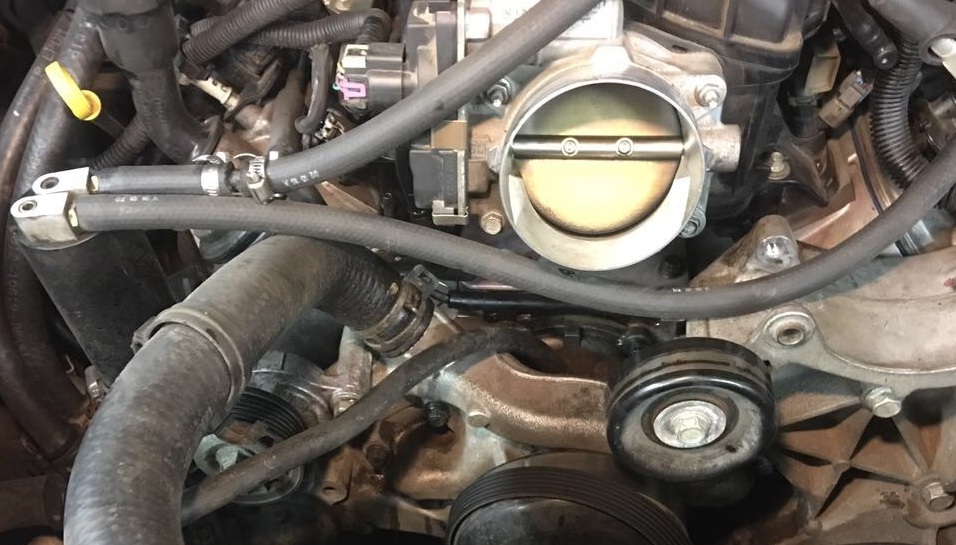 Клапан паров бензина Cadillac Escalade, Chevrolet Avalanche, Chevrolet Suburban, Chevrolet Tahoe, GMC Yukon.jpg Клапан паров бензина Cadillac Escalade, Chevrolet Avalanche, Chevrolet Suburban, Chevrolet Tahoe, GMC Yukon.jpg