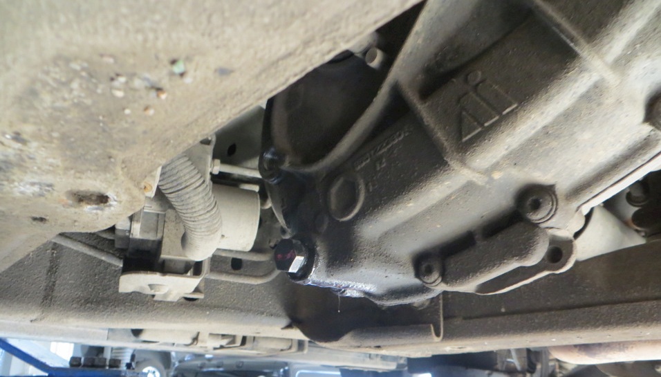 Пробка сливная Cadillac Escalade, Chevrolet Avalanche, Chevrolet Suburban, Chevrolet Tahoe, GMC Yukon.jpg Пробка сливная Cadillac Escalade, Chevrolet Avalanche, Chevrolet Suburban, Chevrolet Tahoe, GMC Yukon.jpg