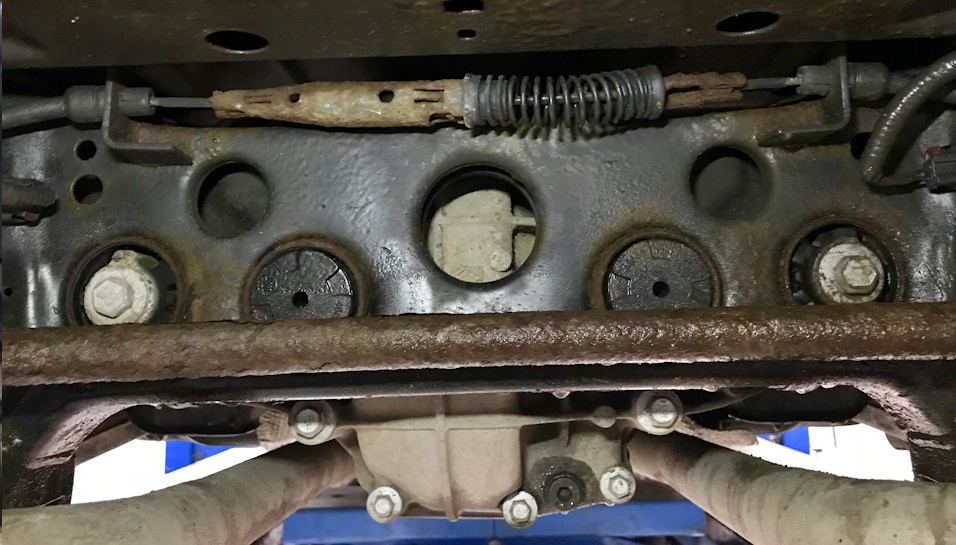 Сайлентблоки редуктора Jeep Grand Cherokee WK2.jpg Сайлентблоки редуктора Jeep Grand Cherokee WK2.jpg