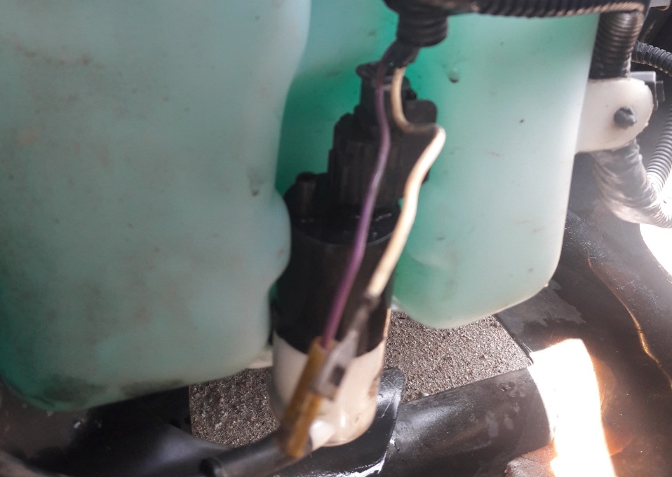 Моторчик омывателя стекла Додж Стратус. Моторчик омывателя стекла Dodge Stratus Моторчик омывателя стекла Додж Стратус. Моторчик омывателя стекла Dodge Stratus