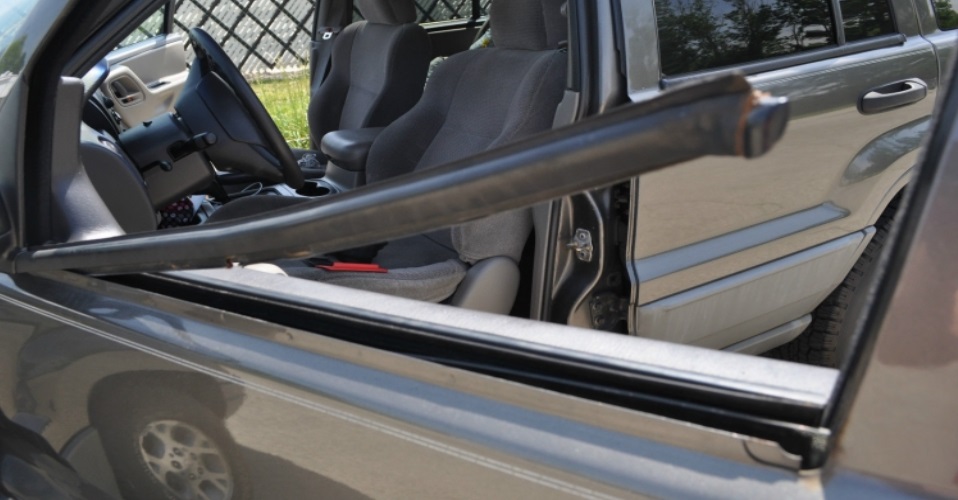 Уплотнитель стекла наружный Jeep Grand Cherokee WJ. Уплотнитель стекла наружный Джип Гранд Чероки WJ Уплотнитель стекла наружный Jeep Grand Cherokee WJ. Уплотнитель стекла наружный Джип Гранд Чероки WJ