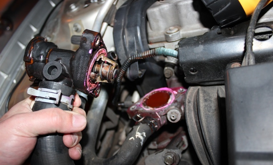 Термостат Додж Стратус. Термостат Dodge Stratus Термостат Додж Стратус. Термостат Dodge Stratus