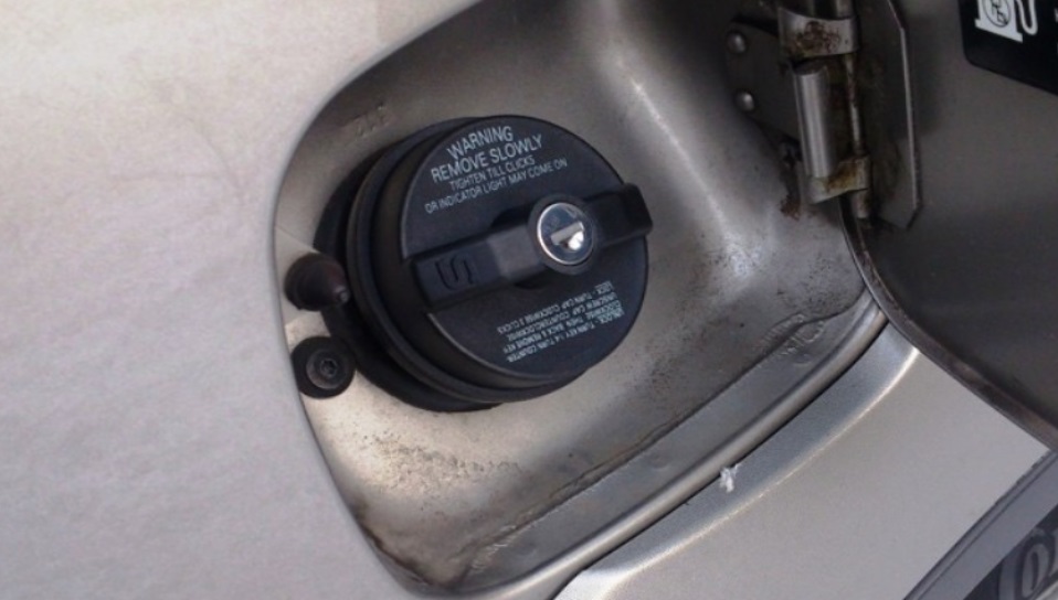 Пробка топливного бака Додж Стратус. Пробка топливного бака Dodge Stratus Пробка топливного бака Додж Стратус. Пробка топливного бака Dodge Stratus