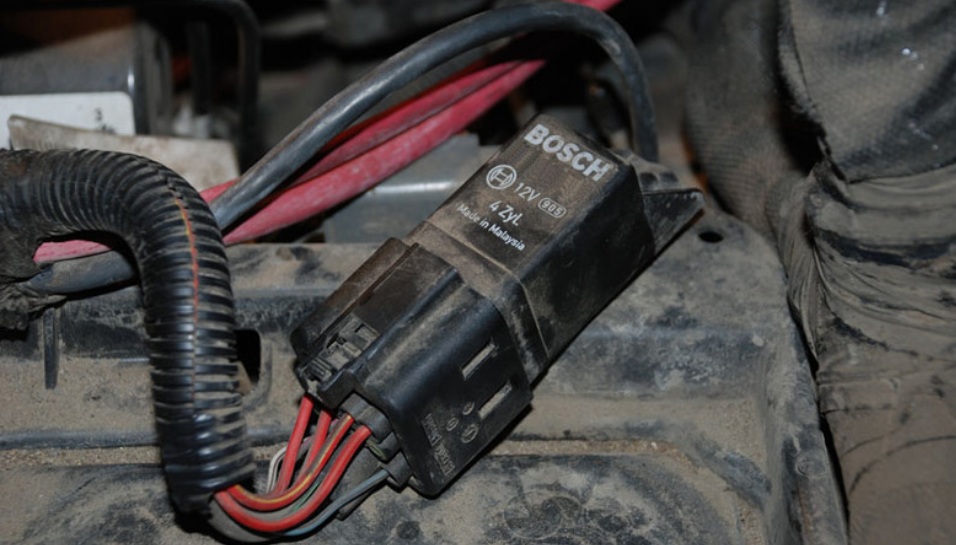 Модуль свечей накала Jeep Liberty, Cherokee.jpg Модуль свечей накала Jeep Liberty, Cherokee.jpg