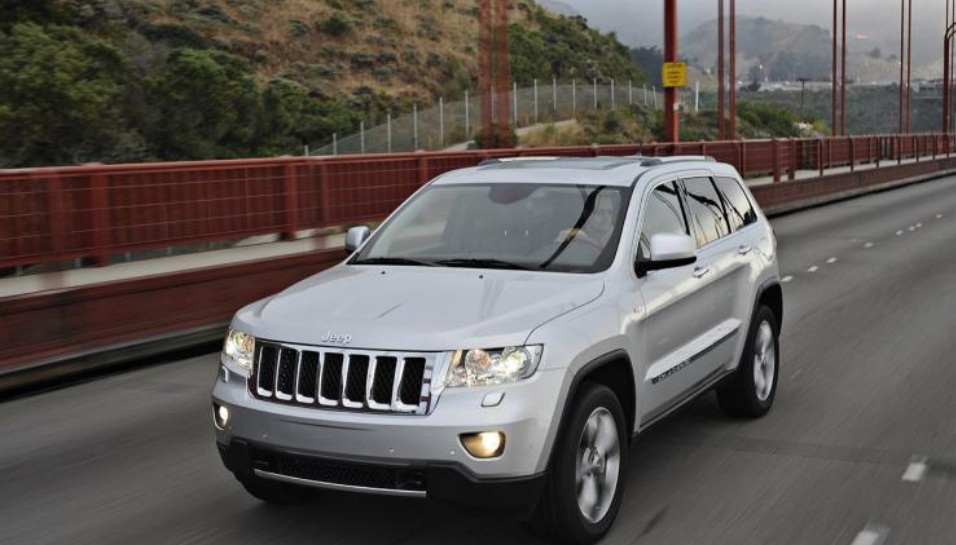 Сальник коленвала Jeep Grand Cherokee WK2.jpg Сальник коленвала Jeep Grand Cherokee WK2.jpg