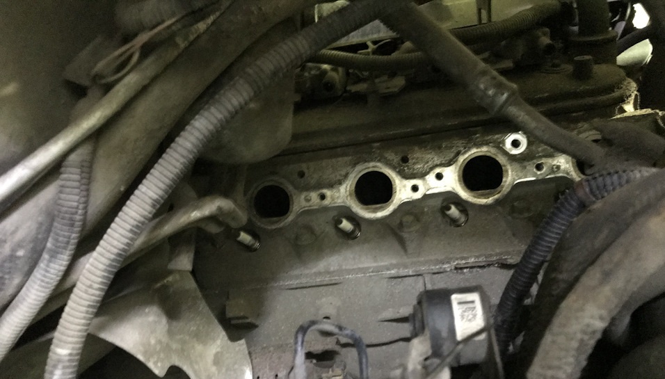 Прокладка коллектора Cadillac Escalade, Chevrolet Avalanche, Chevrolet Suburban, Chevrolet Tahoe, GMC Yukon.jpg Прокладка коллектора Cadillac Escalade, Chevrolet Avalanche, Chevrolet Suburban, Chevrolet Tahoe, GMC Yukon.jpg