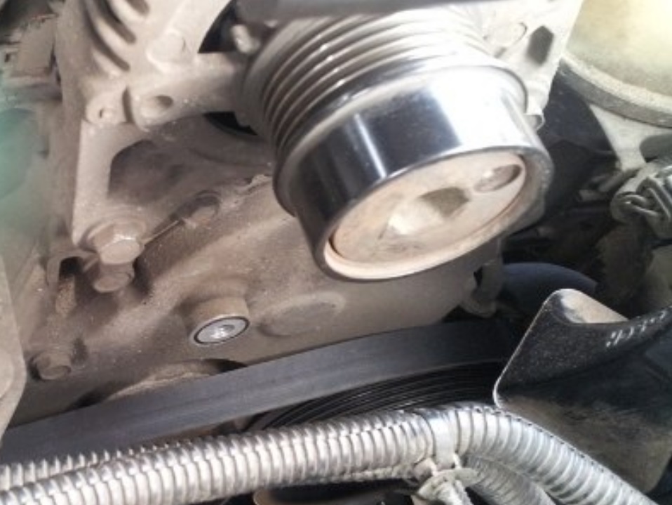 Ролик, натяжитель приводных ремней Chrysler Pacifica Ролик, натяжитель приводных ремней Chrysler Pacifica