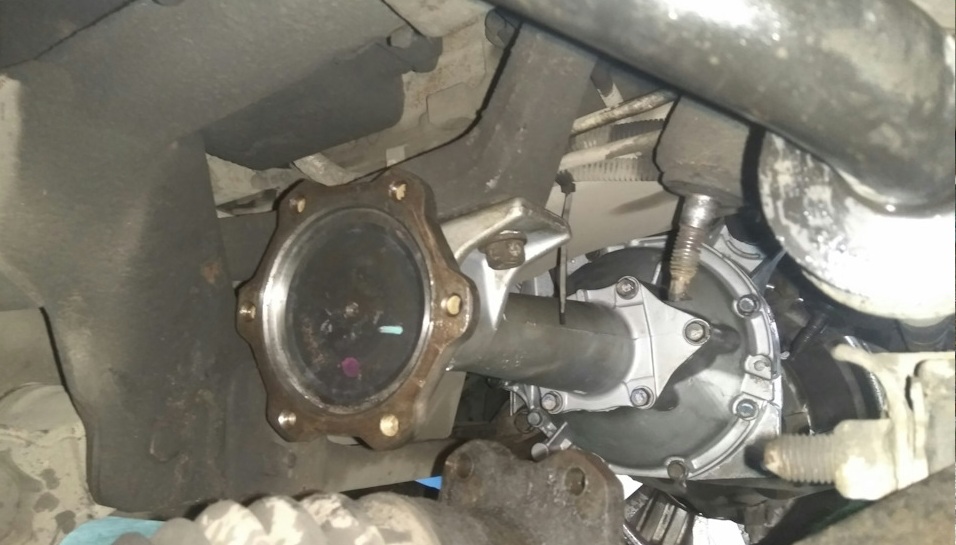 Подшипники мостов Cadillac Escalade, Chevrolet Avalanche, Chevrolet Suburban, Chevrolet Tahoe, GMC Yukon.jpg Подшипники мостов Cadillac Escalade, Chevrolet Avalanche, Chevrolet Suburban, Chevrolet Tahoe, GMC Yukon.jpg
