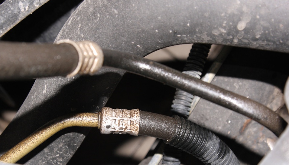 Шланг охлаждения АКПП Cadillac Escalade, Chevrolet Avalanche, Chevrolet Suburban, Chevrolet Tahoe, GMC Yukon.jpg Шланг охлаждения АКПП Cadillac Escalade, Chevrolet Avalanche, Chevrolet Suburban, Chevrolet Tahoe, GMC Yukon.jpg