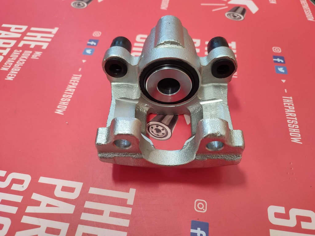 Суппорт тормозной передний или задний Додж Караван Крайслер Вояджер автовпрос парт4юса 4.jpg Суппорт тормозной передний или задний Додж Караван Крайслер Вояджер автовпрос парт4юса 4.jpg